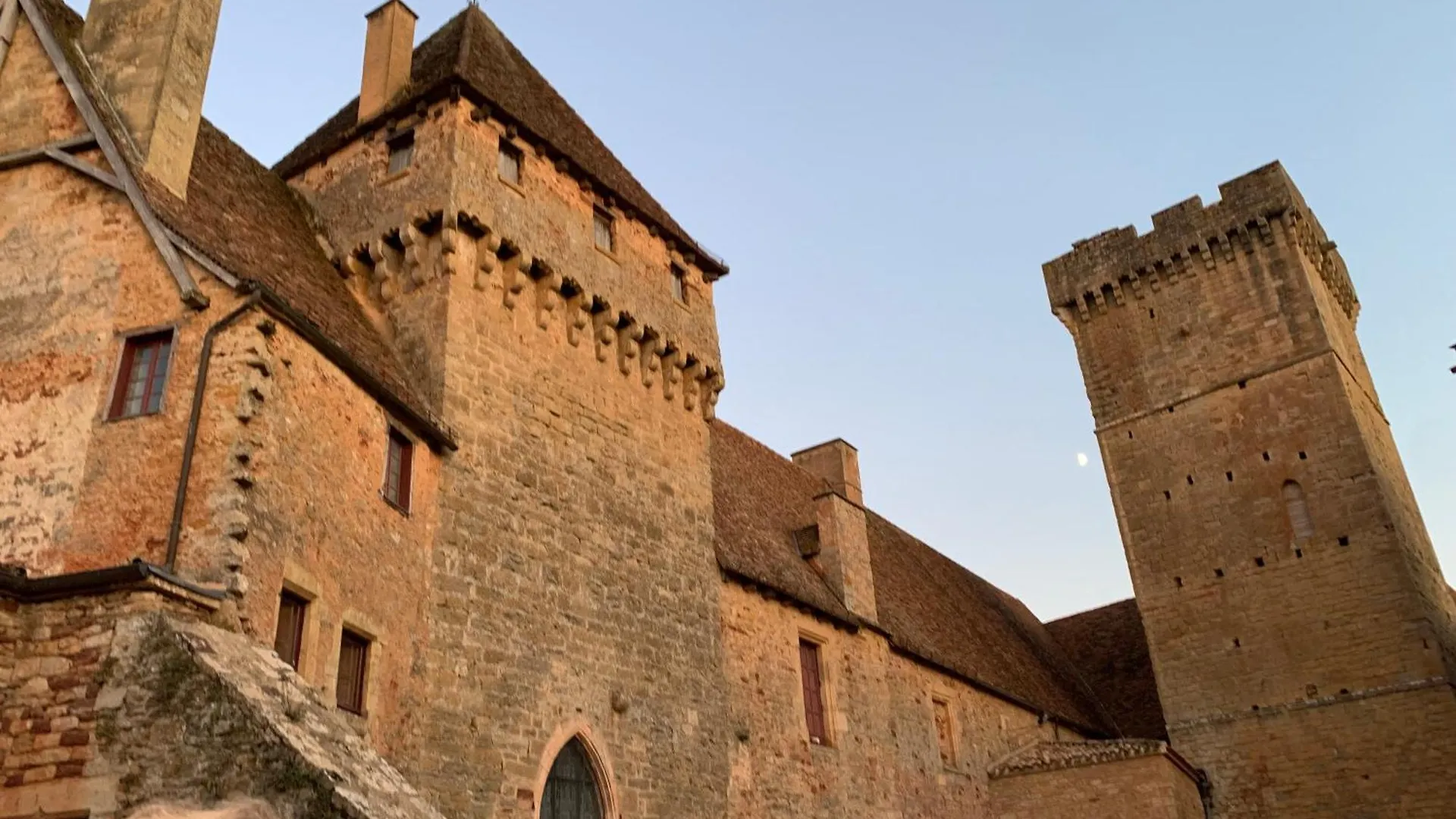 Maison Du Chapitre Prudhomat 0*,  Francie